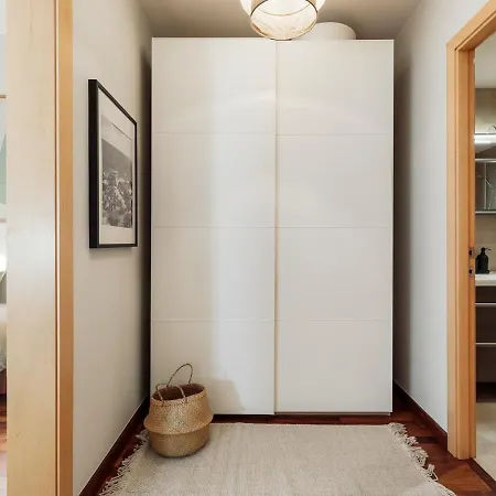 Apartment Cala - 2 Bedrooms In Eixample Exquerra