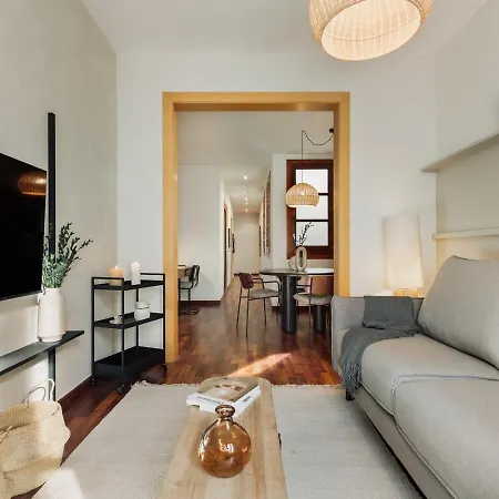 Cala - 2 Bedrooms In Eixample Exquerra * Barcellona